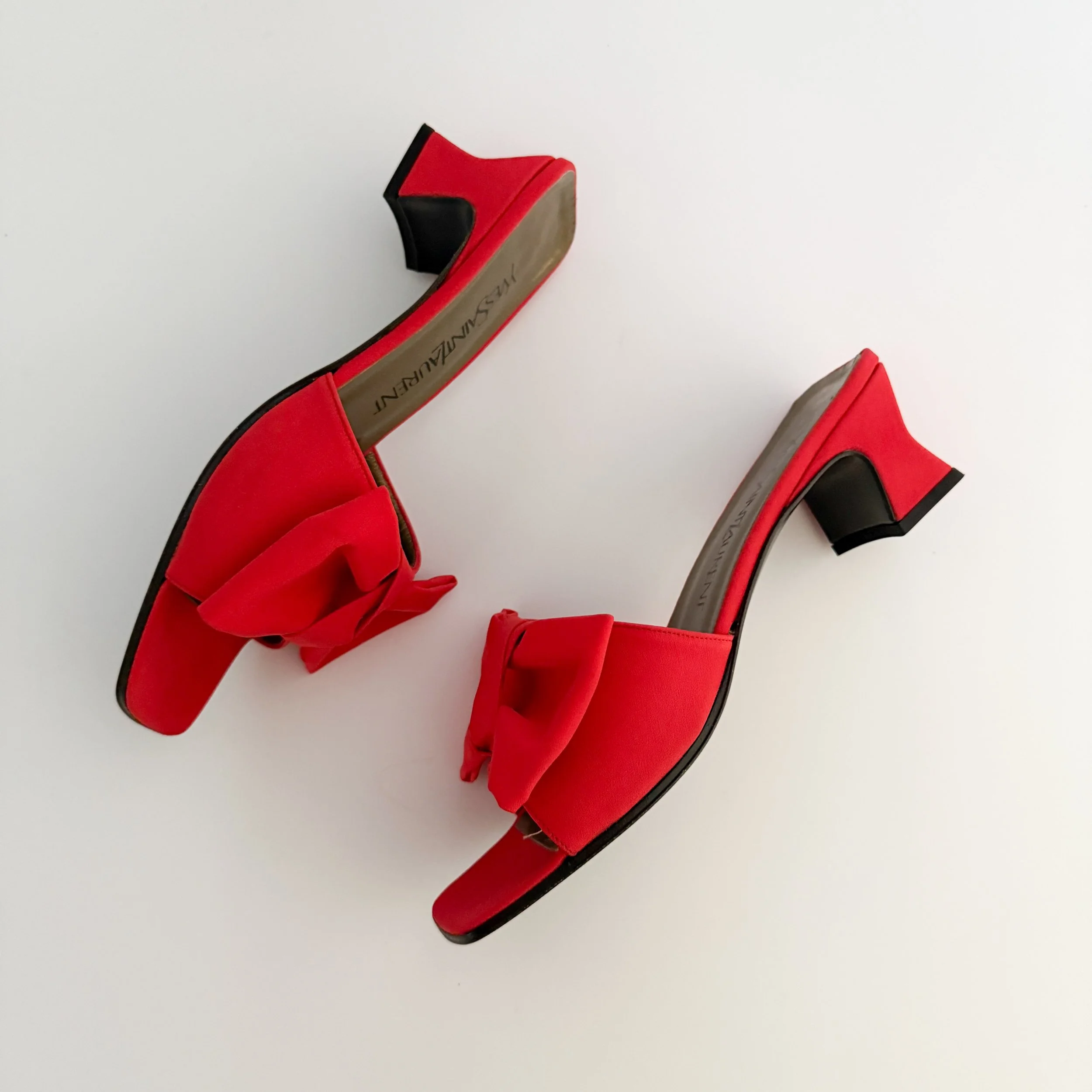 靴 GUCCI Flora Horsebit Bamboo Heels Gucci Monogram Horsebit Bamboo High Heels † Ruder Than The Rest